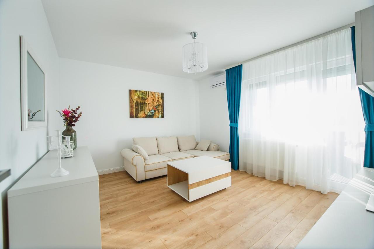Fantastic Apartment At Prima Residence Oradea Exterior photo