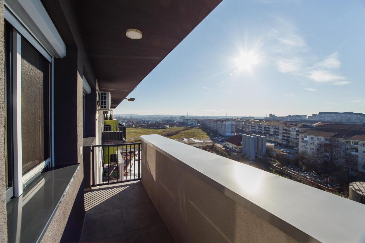 Fantastic Apartment At Prima Residence Oradea Exterior photo