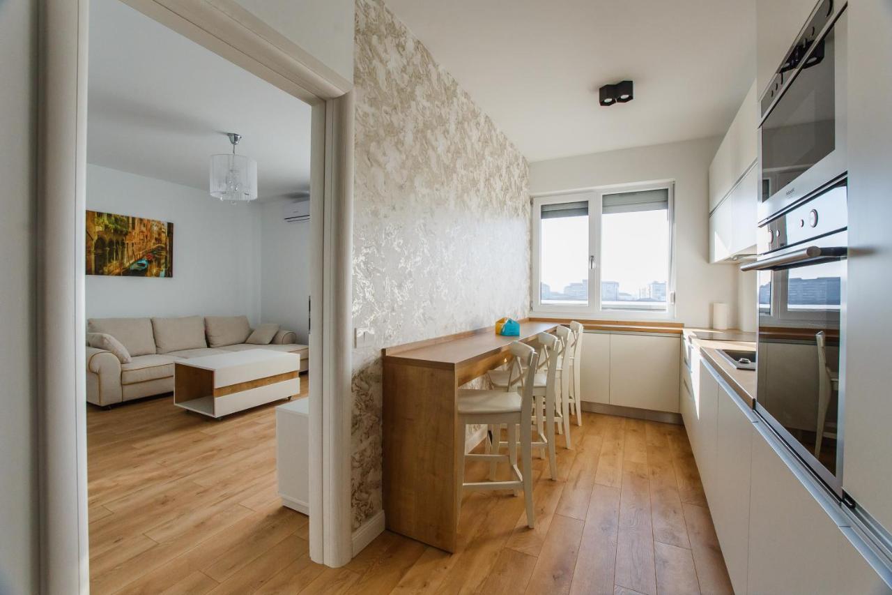 Fantastic Apartment At Prima Residence Oradea Exterior photo